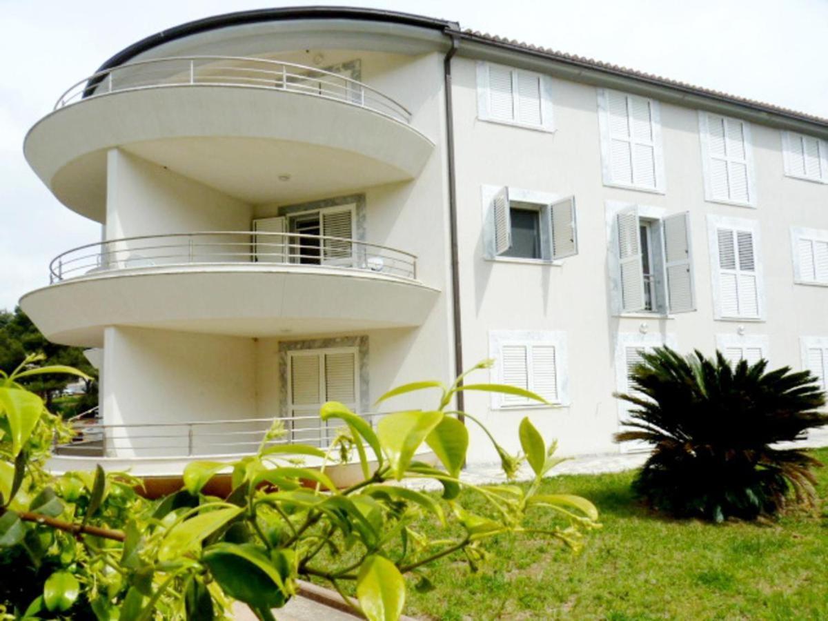 Apartment Allegra Banjole Exterior photo